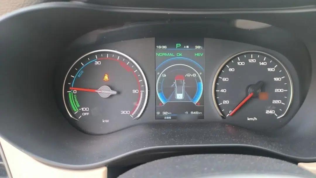 BYD Song MAX New Energy 2022 DM-i 105KM Flagship Model — миниатюра 19