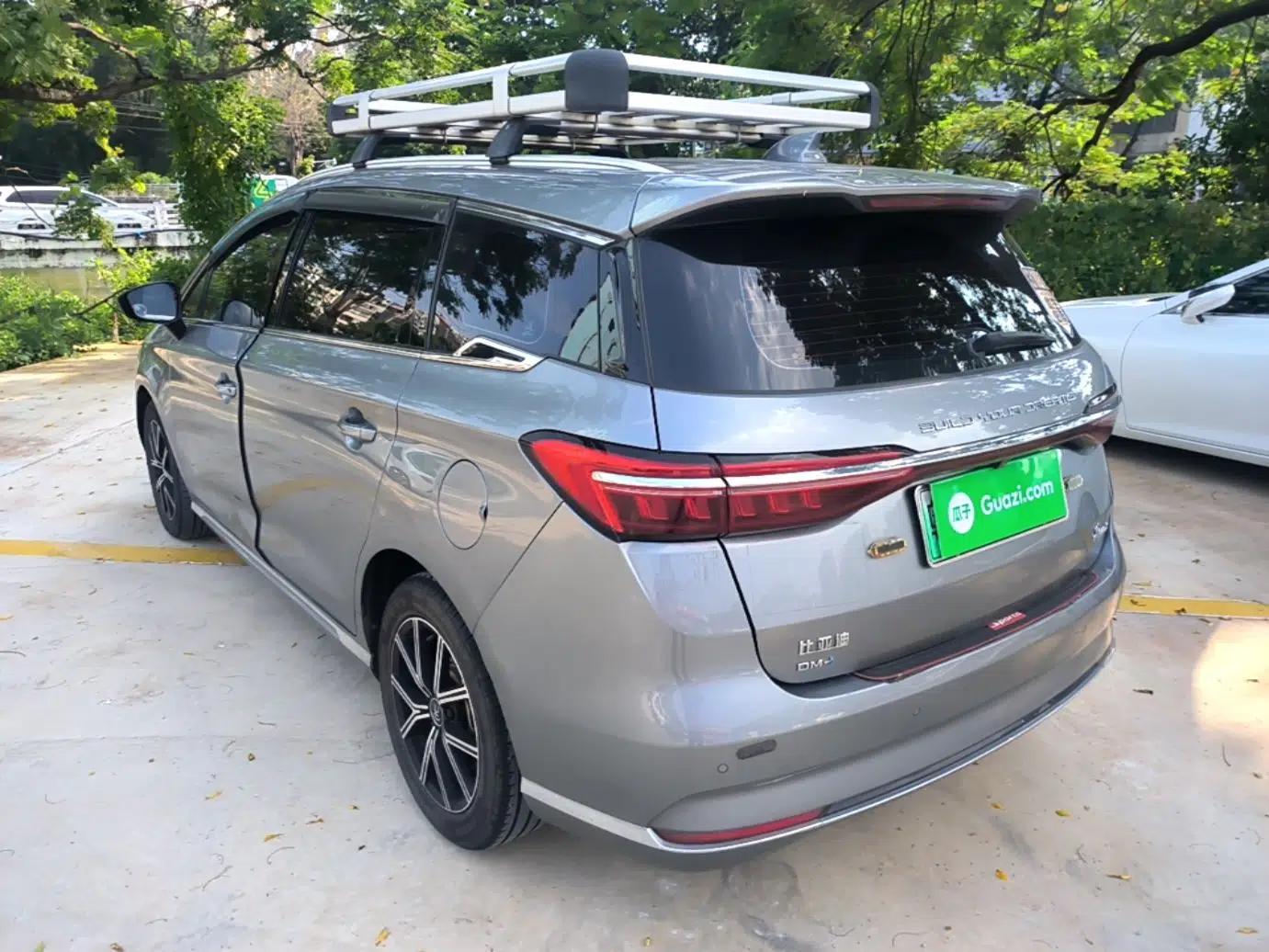 BYD Song MAX New Energy 2022 DM-i 105KM Flagship Model — миниатюра 4