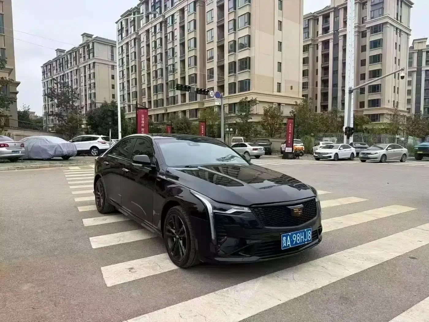 2022 Cadillac CT4 28T Luxury Edition — миниатюра 3