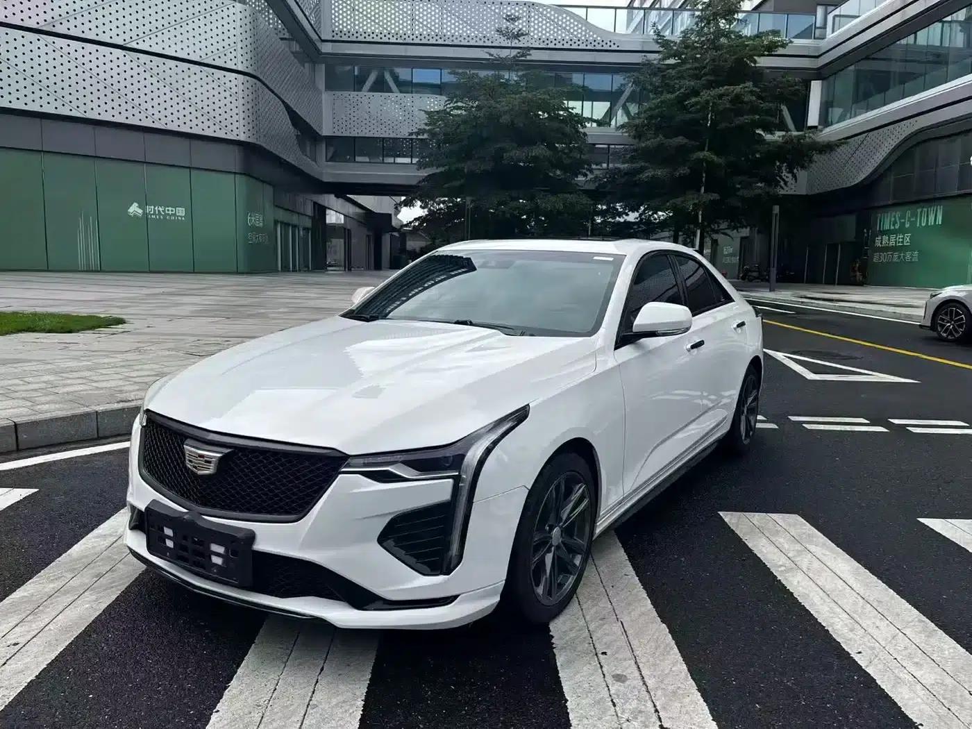 Cadillac CT4 2021 28T Fashion Edition — миниатюра 1