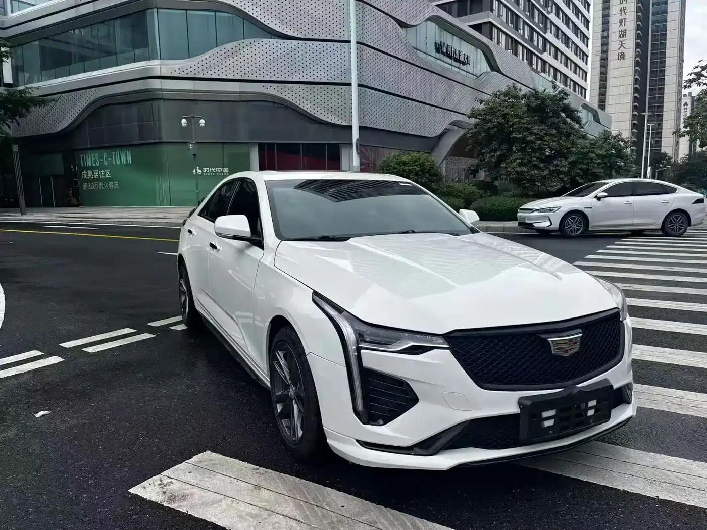 Cadillac CT4 2021 28T Fashion Edition — миниатюра 3