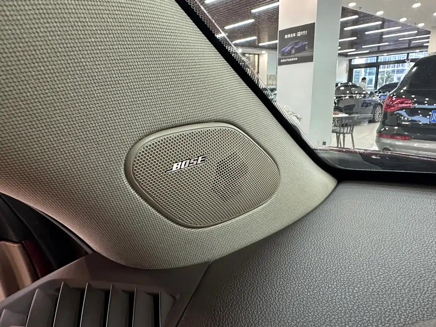 2013 Cadillac SRX 3.0L Luxury — миниатюра 20