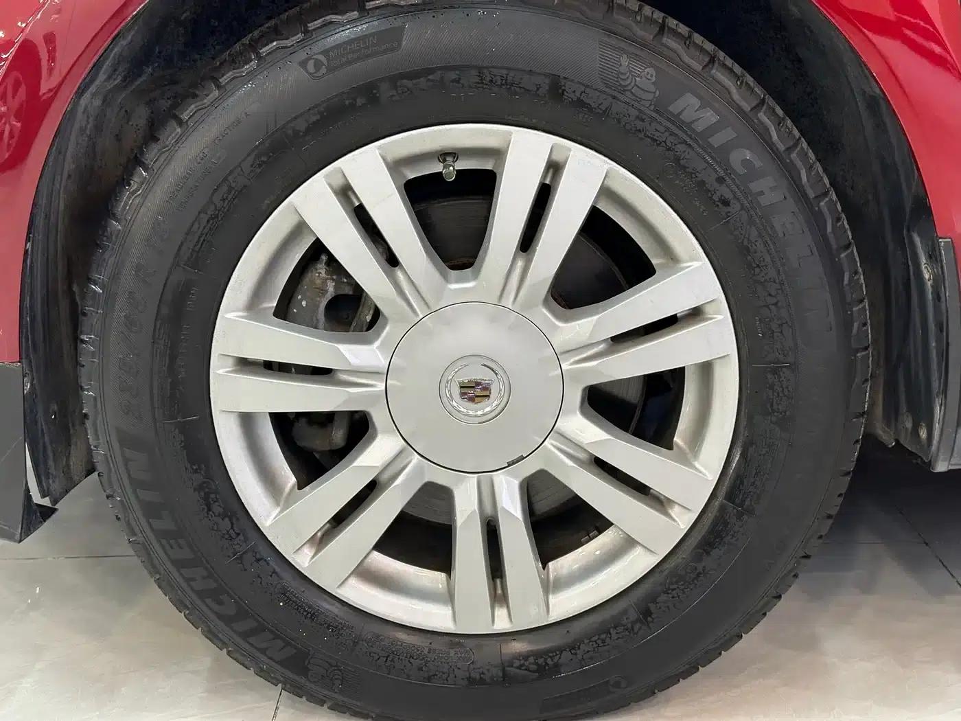 2013 Cadillac SRX 3.0L Luxury — миниатюра 21