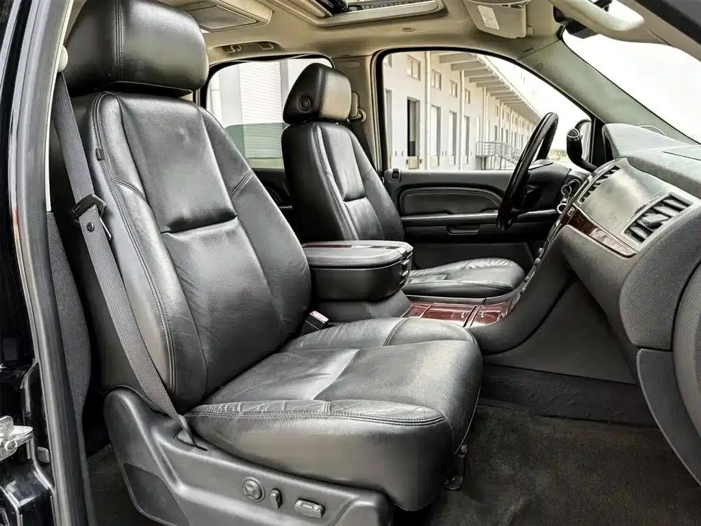 2008 Cadillac Escalade 6.2 AWD — миниатюра 12