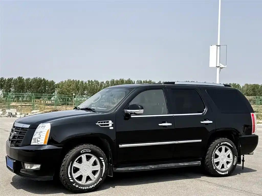 2008 Cadillac Escalade 6.2 AWD — миниатюра 3