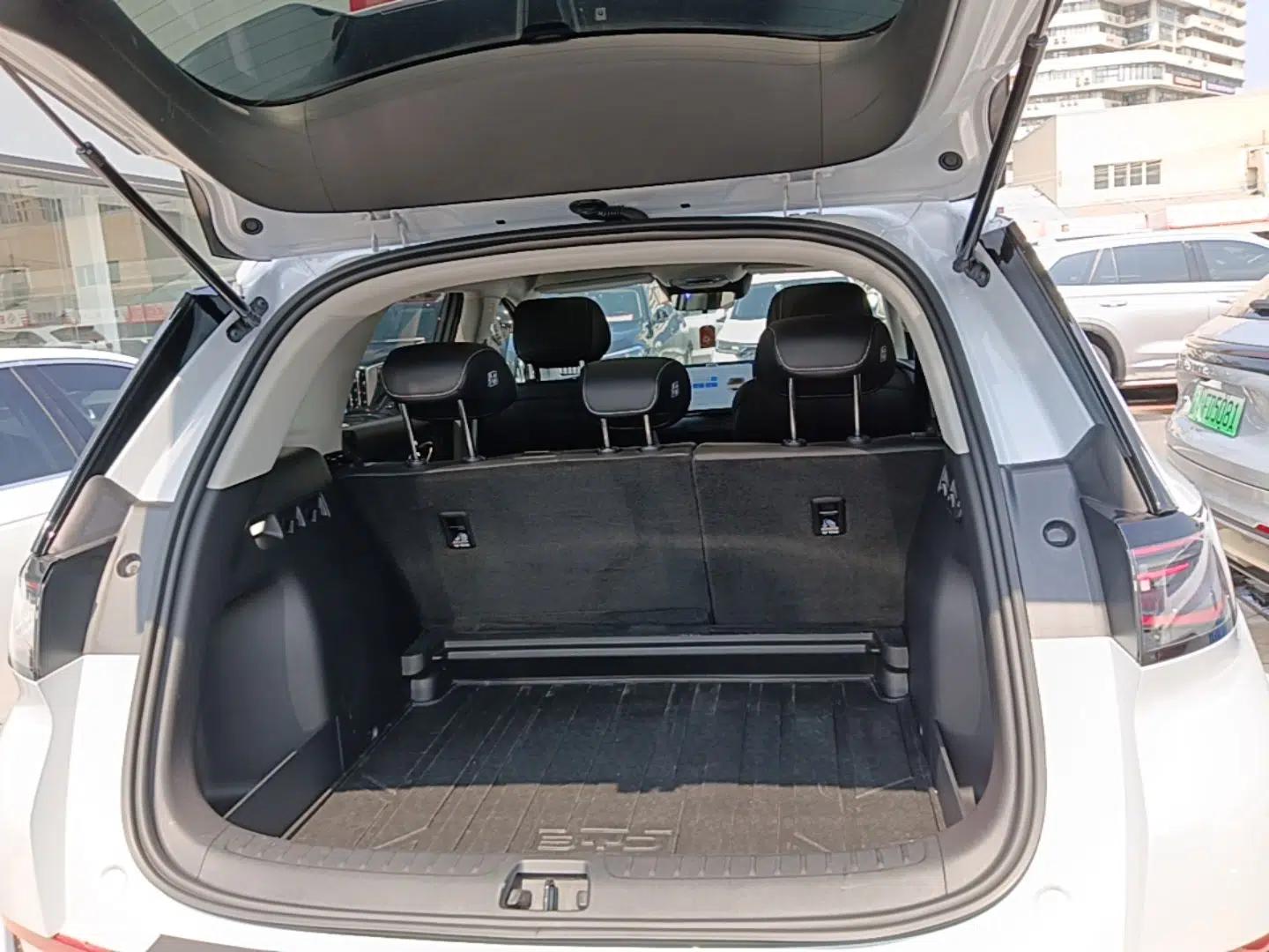 BYD Sealion 05 EV 2025 520 km Smart Cruise Version — миниатюра 27