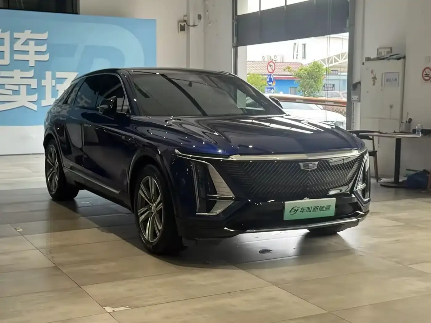 iQ Ruige 2024 Rear-Wheel Drive Standard Range Luxury Edition — миниатюра 3