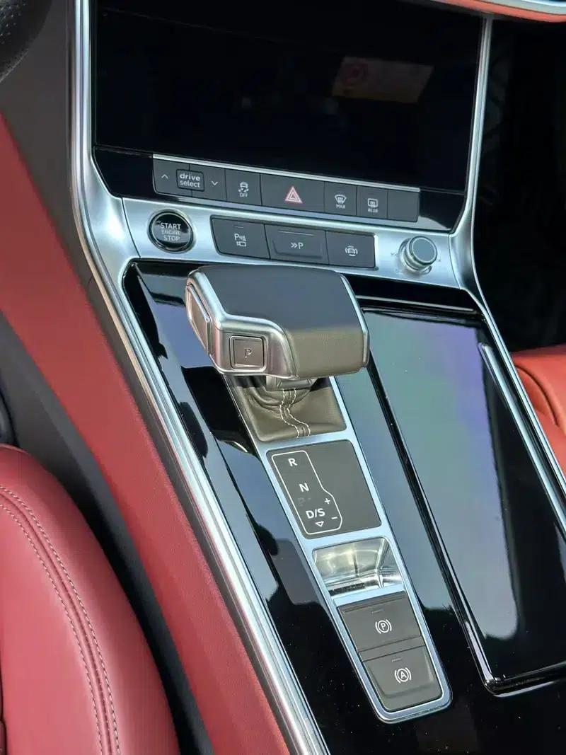 Audi A7L 2022 45 TFSI quattro S-line White Wizard Edition — миниатюра 8
