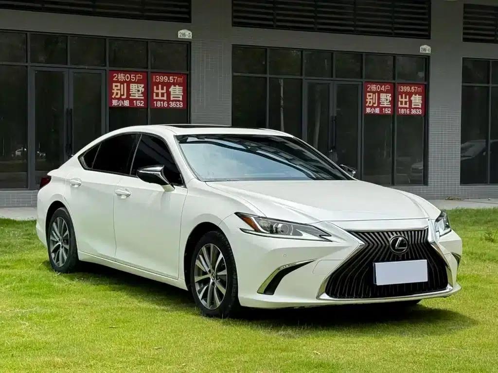 Lexus ES 2020 300h Premium Edition (China V Emission Standard) — миниатюра 3