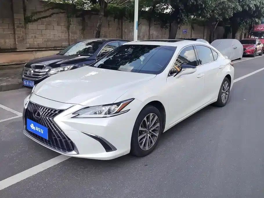Lexus ES 2022 200 Premium Edition — миниатюра 1