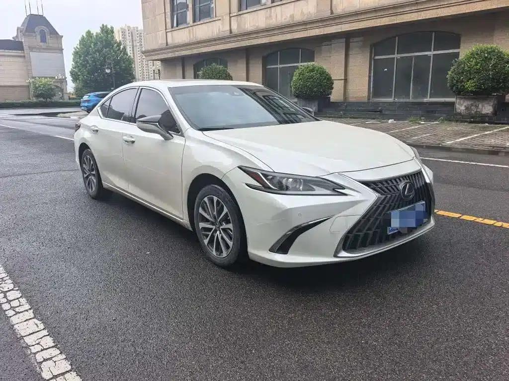Lexus ES 2022 200 Premium Edition — миниатюра 6
