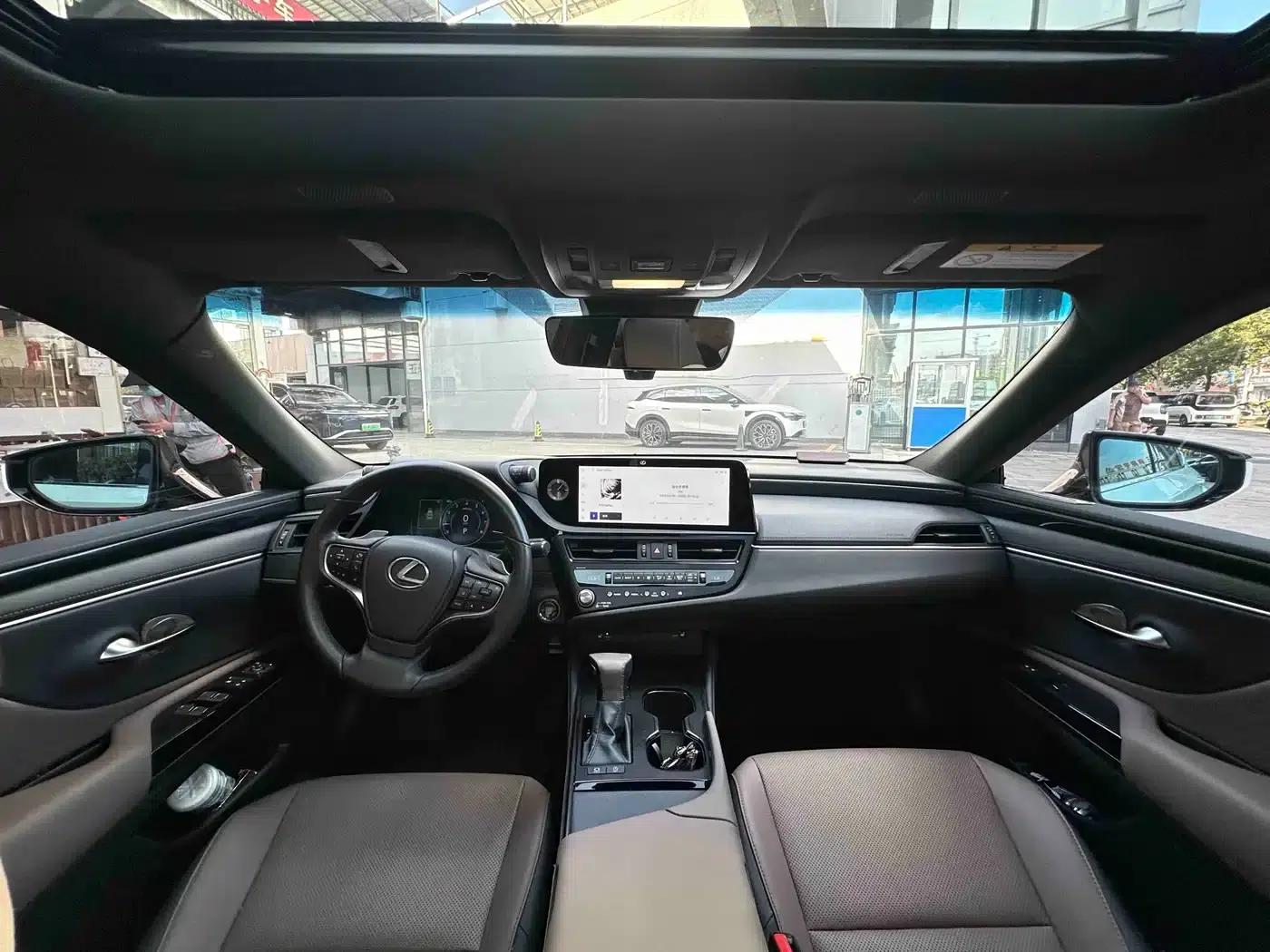 Lexus ES 2023 200 Premium Edition — миниатюра 10