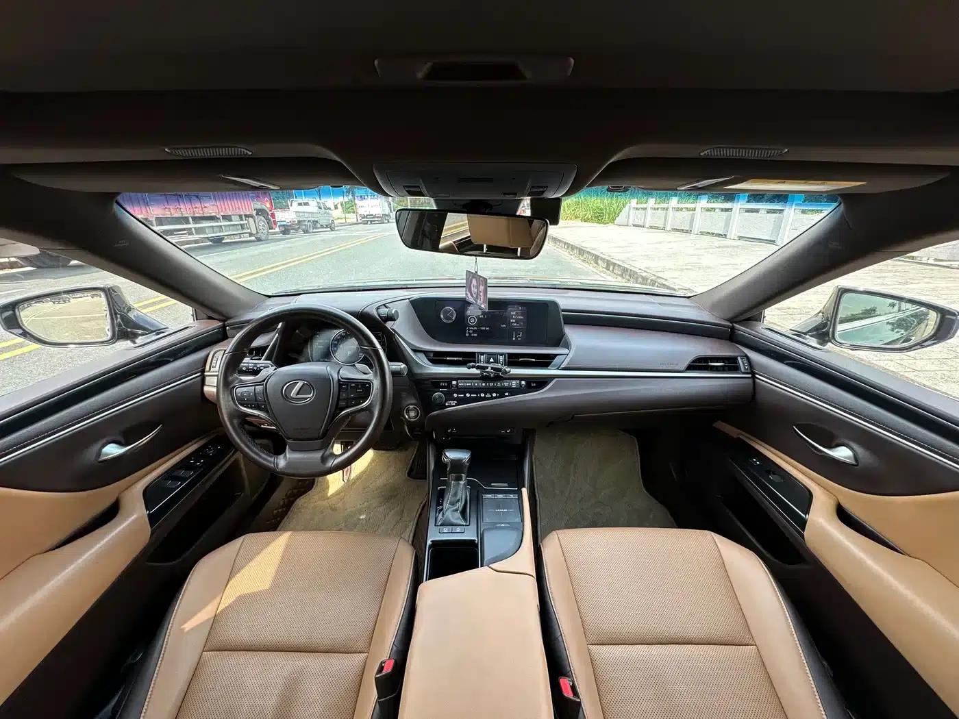 Lexus ES 2018 200 Premium Edition (China V emission standard) — миниатюра 5