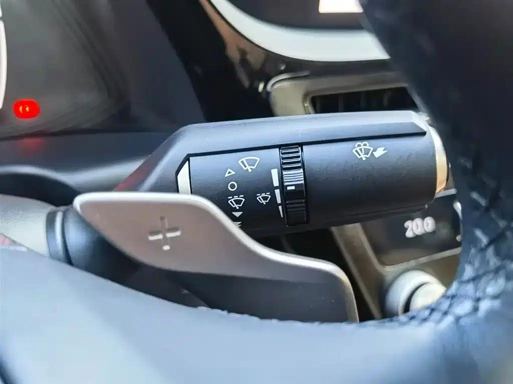 Lexus ES 2022 300h Premium Edition — миниатюра 24