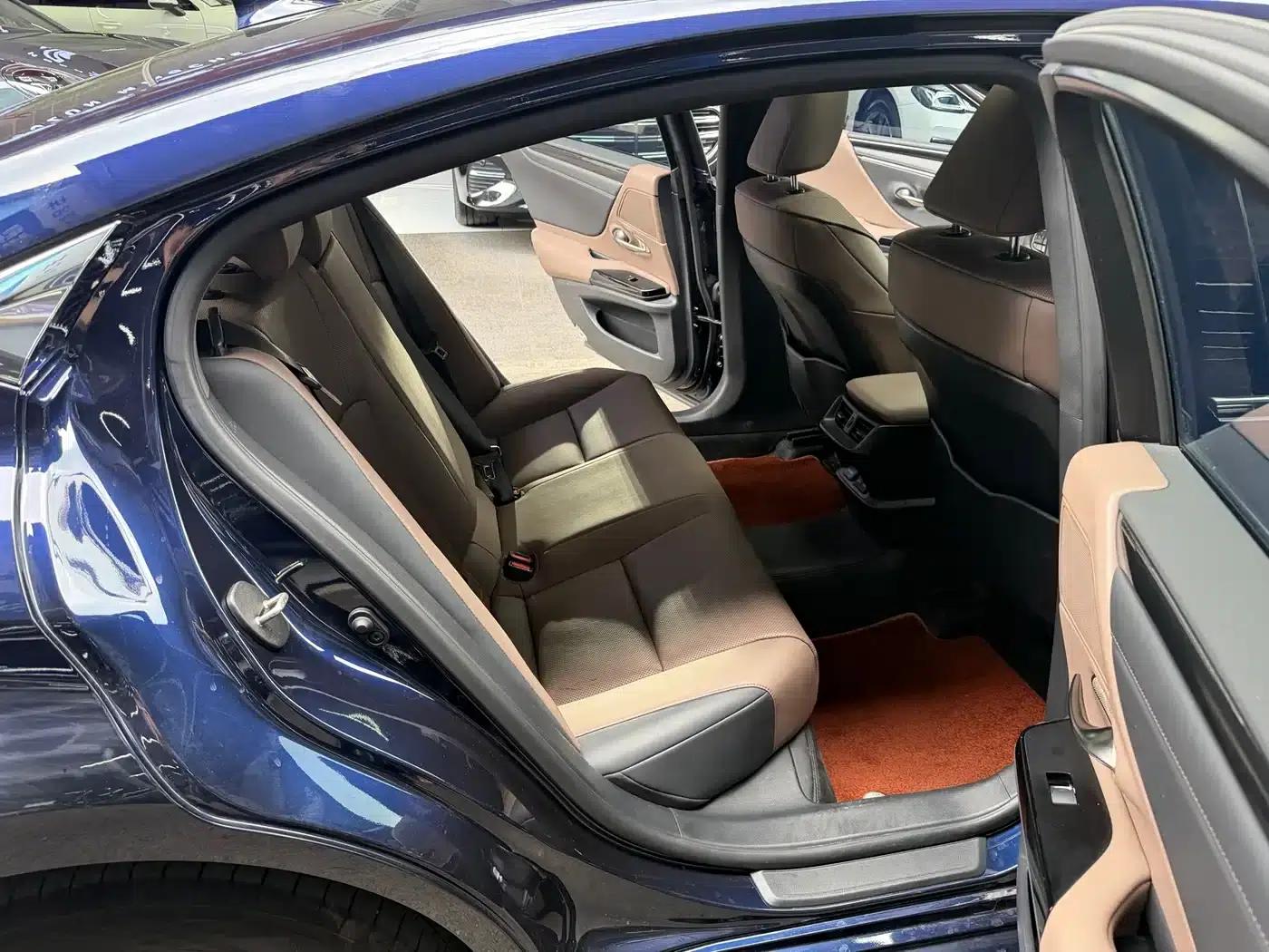 Lexus ES 2023 200 Premium Edition — миниатюра 18