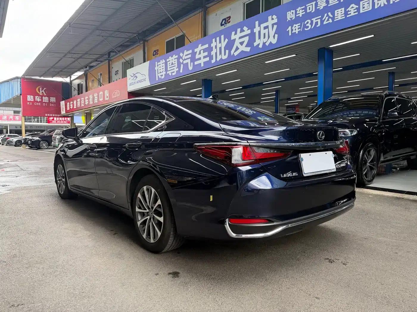 Lexus ES 2023 200 Premium Edition — миниатюра 22