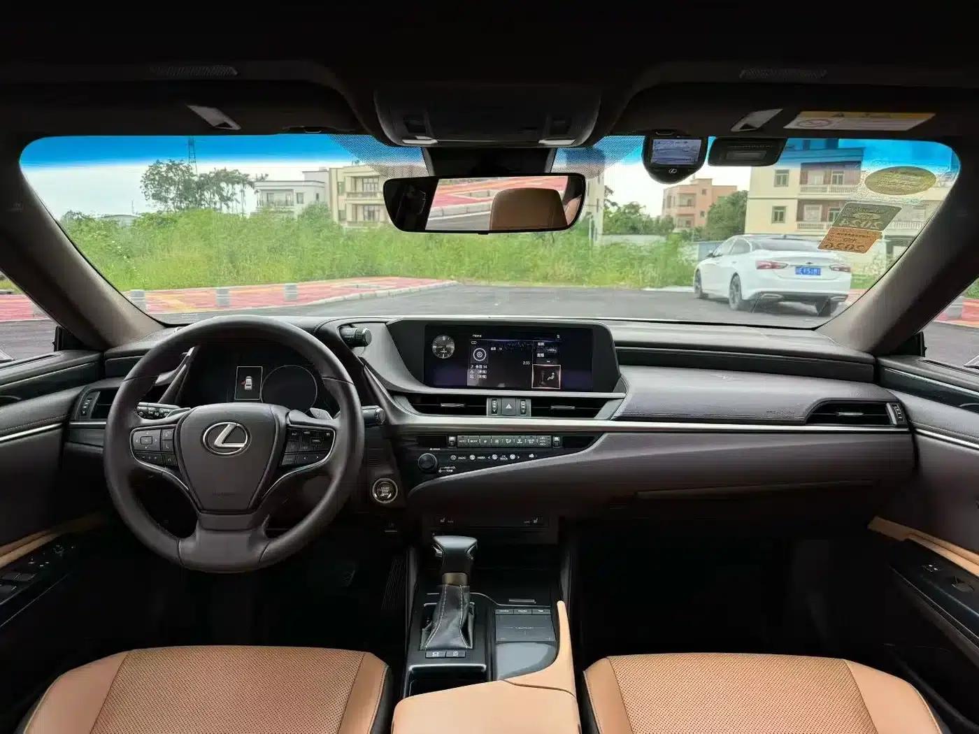 Lexus ES 2018 200 Premium Edition (China V emission standard) — миниатюра 5