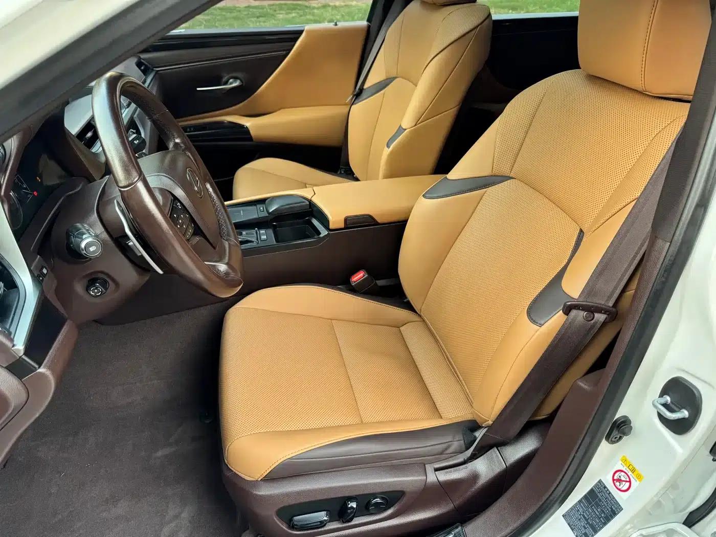 Lexus ES 2020 200 Excellence Edition — миниатюра 7