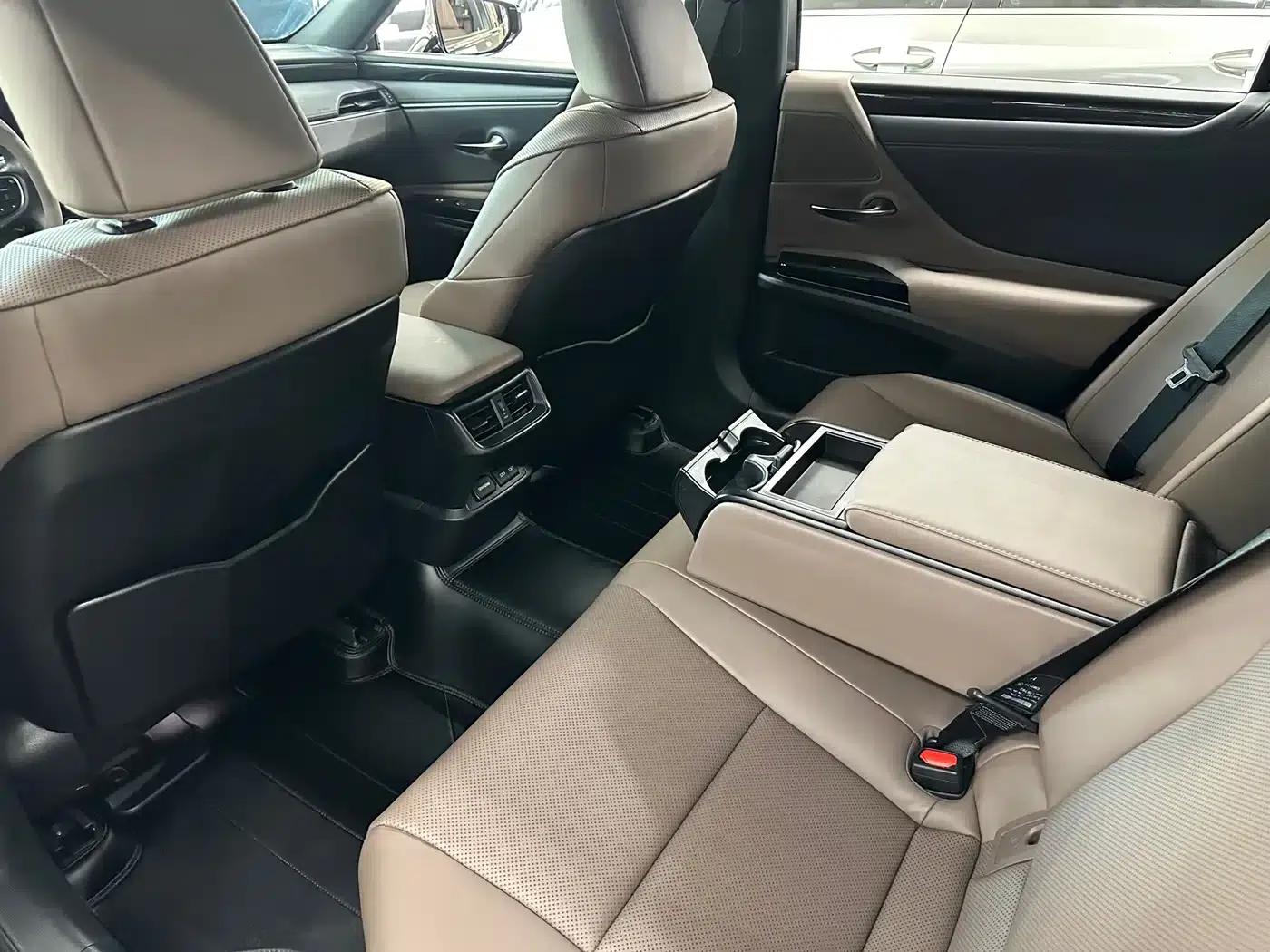 Lexus ES 2023 200 Premium Edition — миниатюра 15