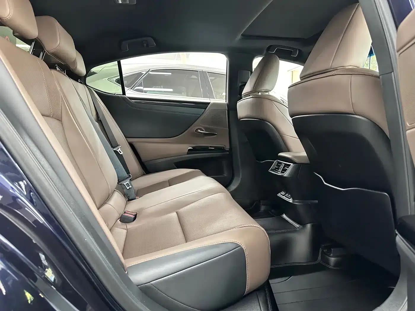 Lexus ES 2023 200 Premium Edition — миниатюра 17