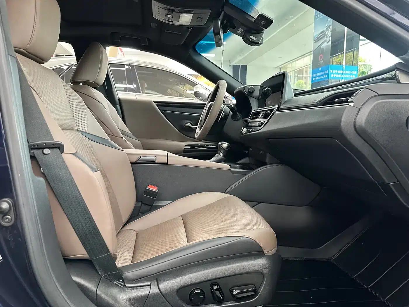 Lexus ES 2023 200 Premium Edition — миниатюра 18