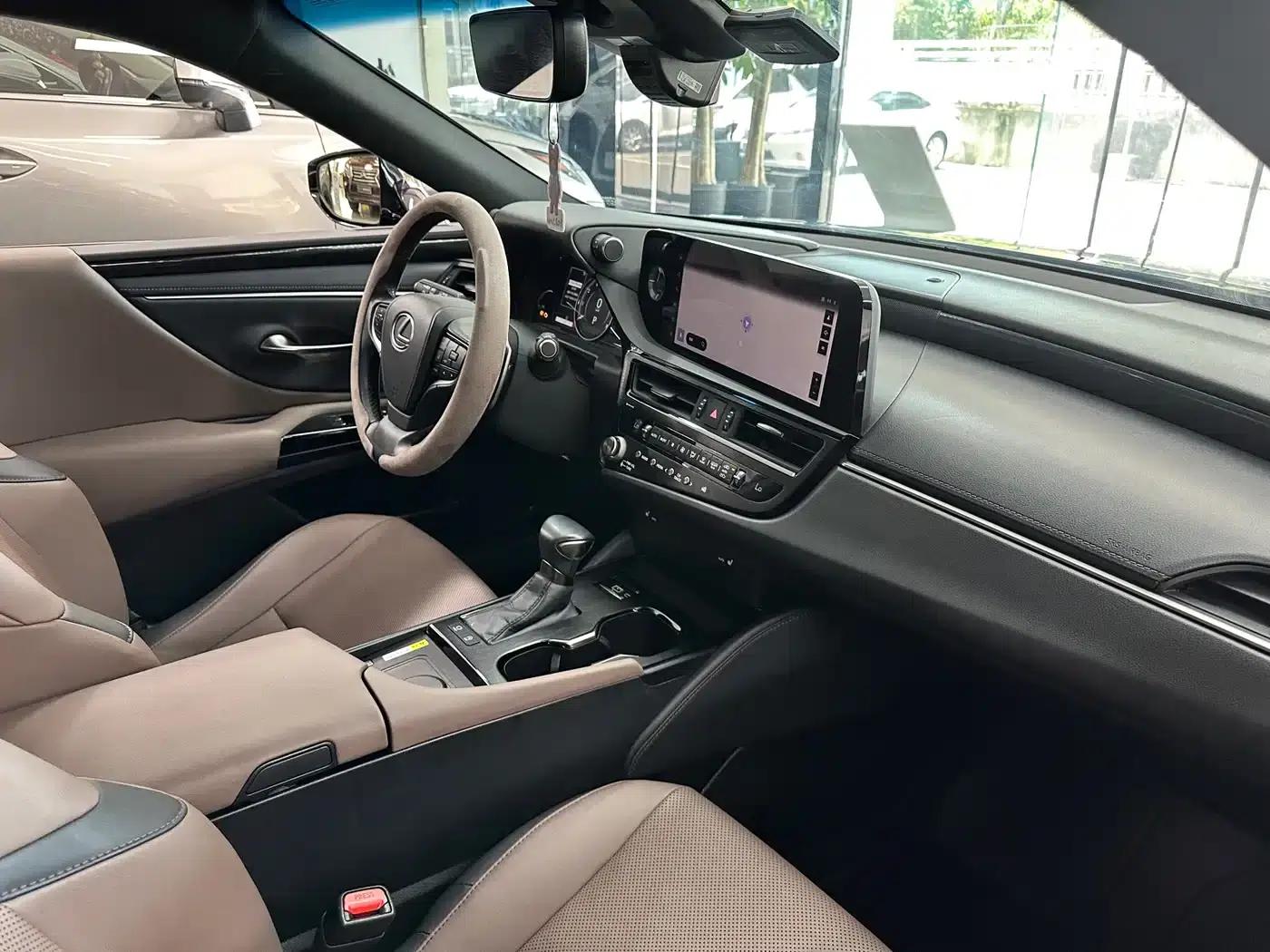 Lexus ES 2023 200 Premium Edition — миниатюра 19