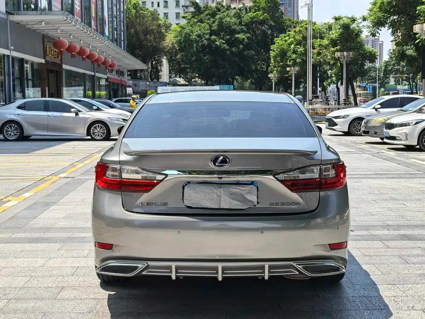 Lexus ES 2015 300h Comfort Edition — миниатюра 7