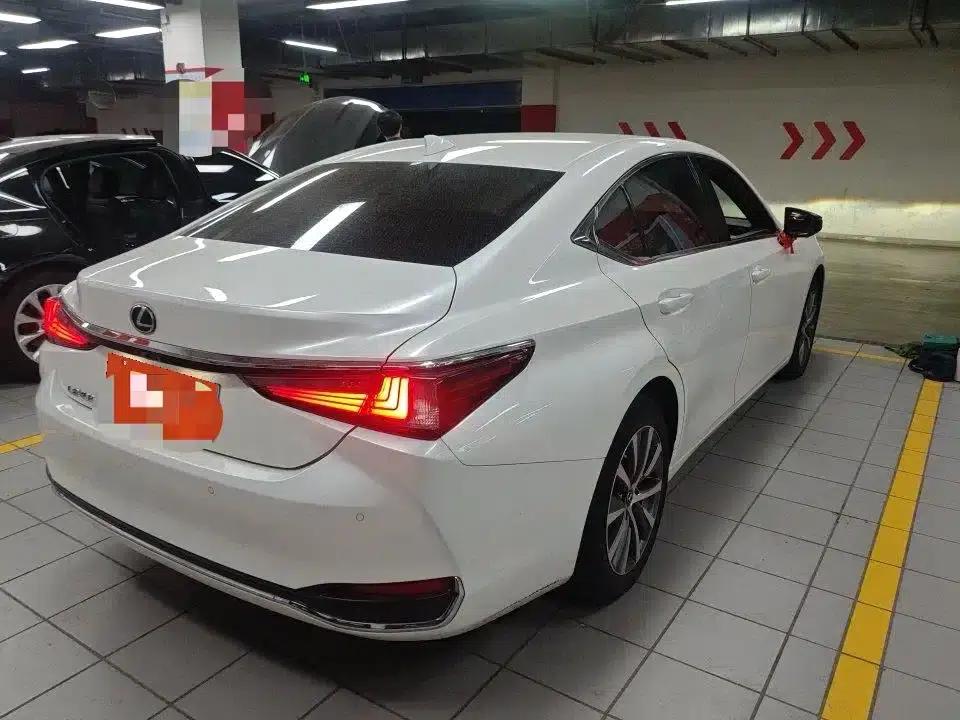 Lexus ES 2021 Model 200 Premium Edition — миниатюра 2