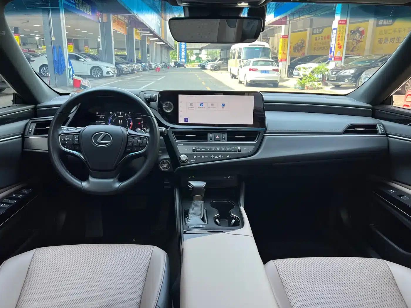 Lexus ES 2023 200 Premium Edition — миниатюра 11