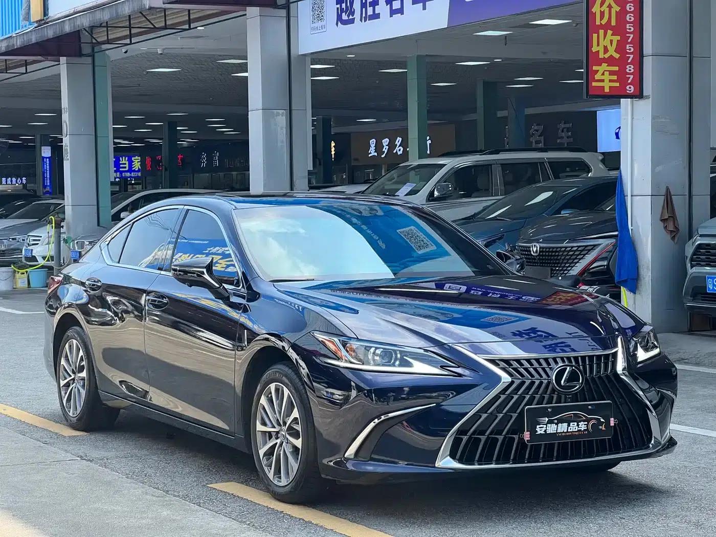 Lexus ES 2023 200 Premium Edition — миниатюра 3