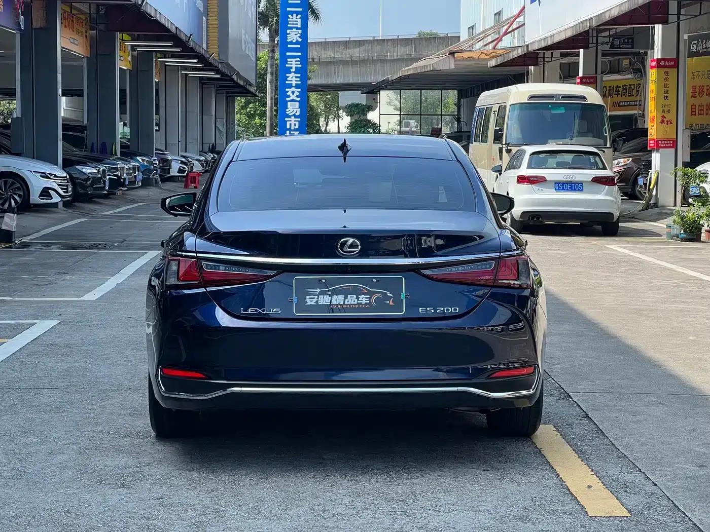 Lexus ES 2023 200 Premium Edition — миниатюра 5