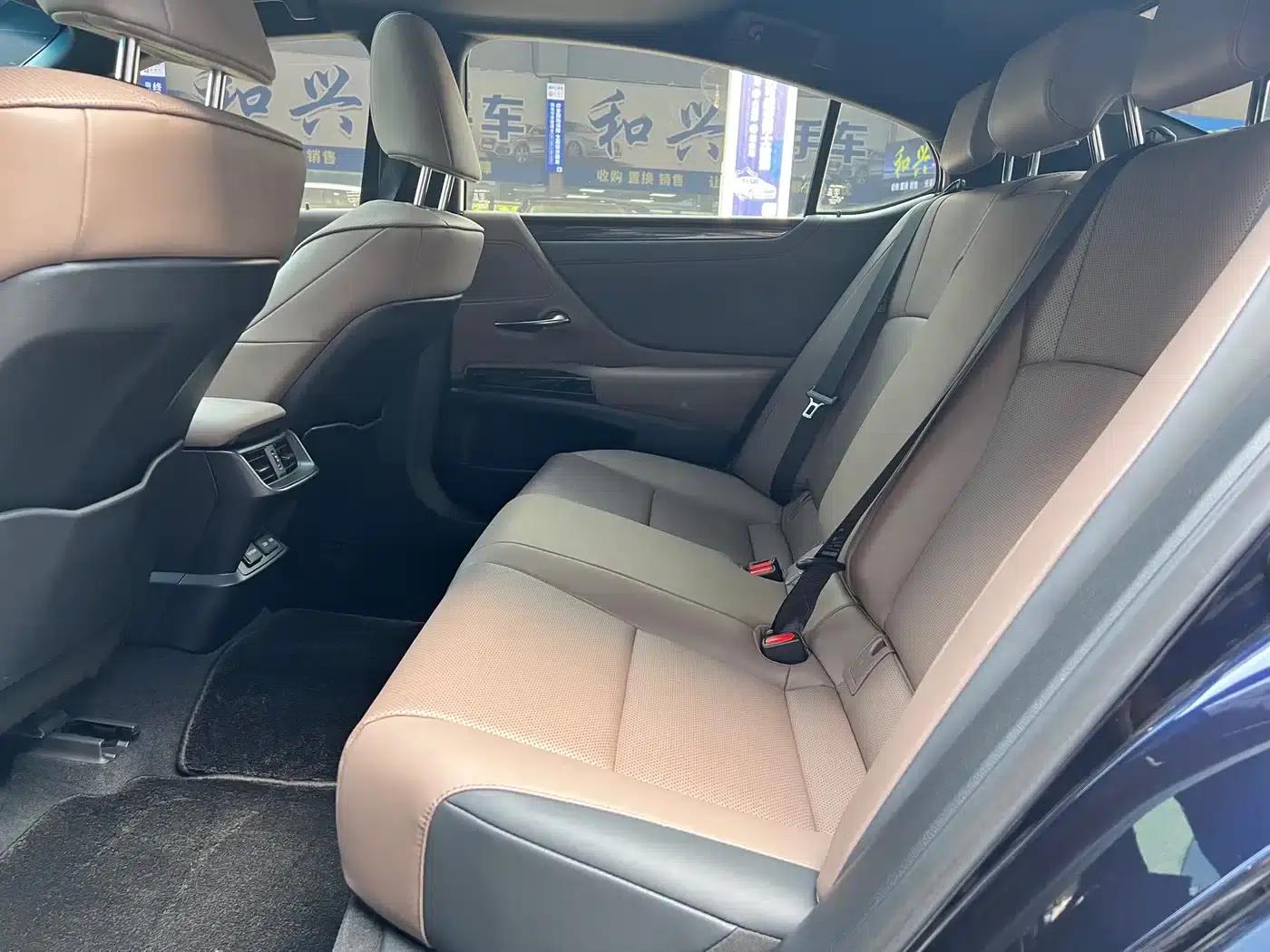 Lexus ES 2023 200 Premium Edition — миниатюра 7