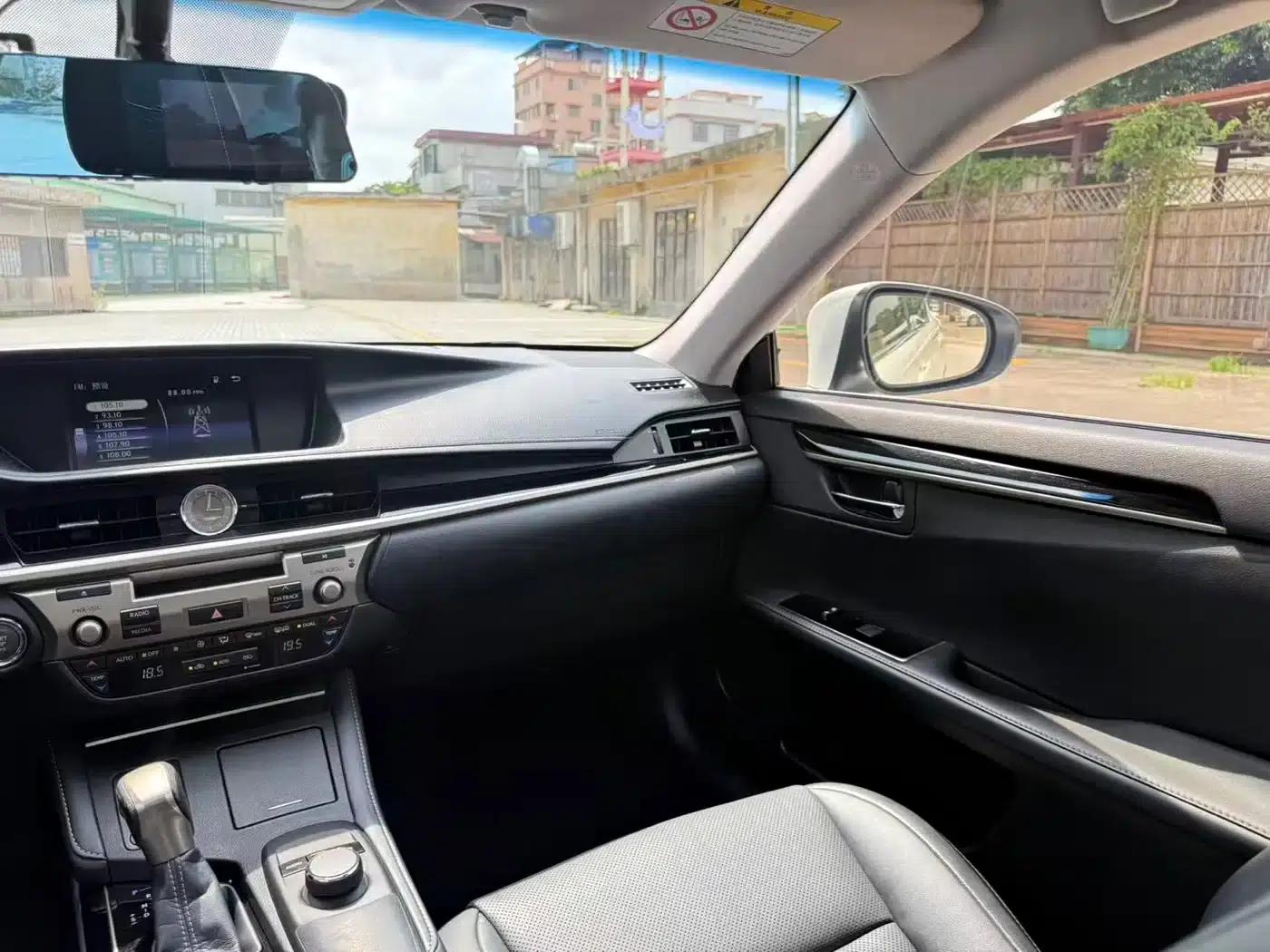 Lexus ES 2015 200 Elite Edition — миниатюра 7