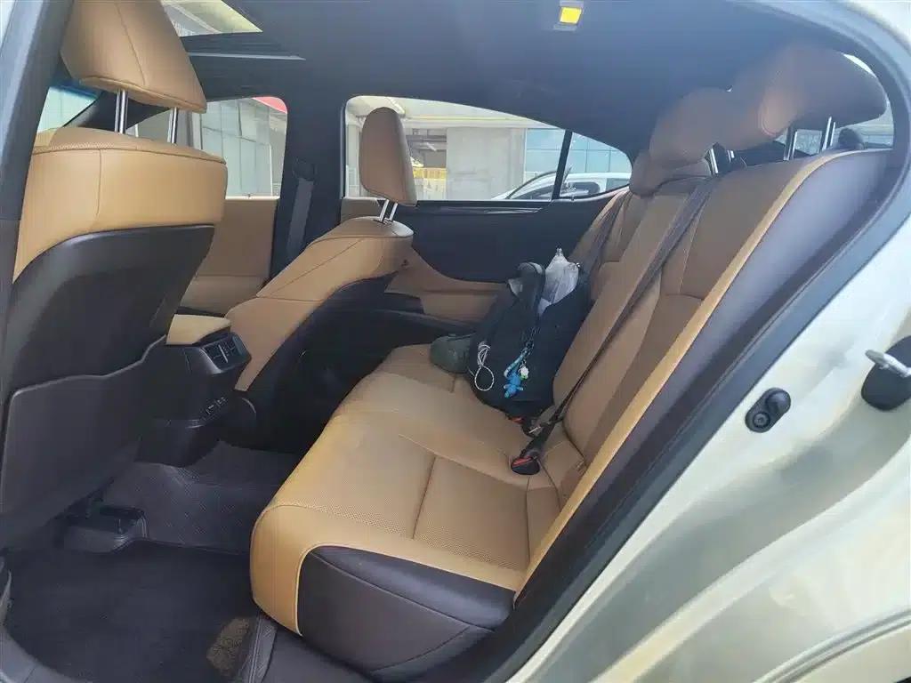 Lexus ES 2020 200 Excellence Edition — миниатюра 7