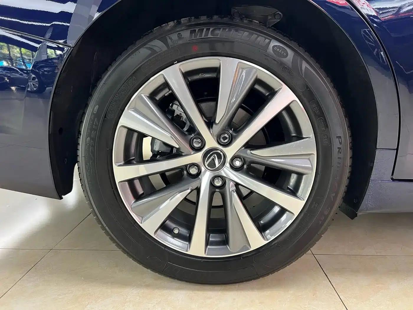 Lexus ES 2021 300h Premium Edition — миниатюра 28