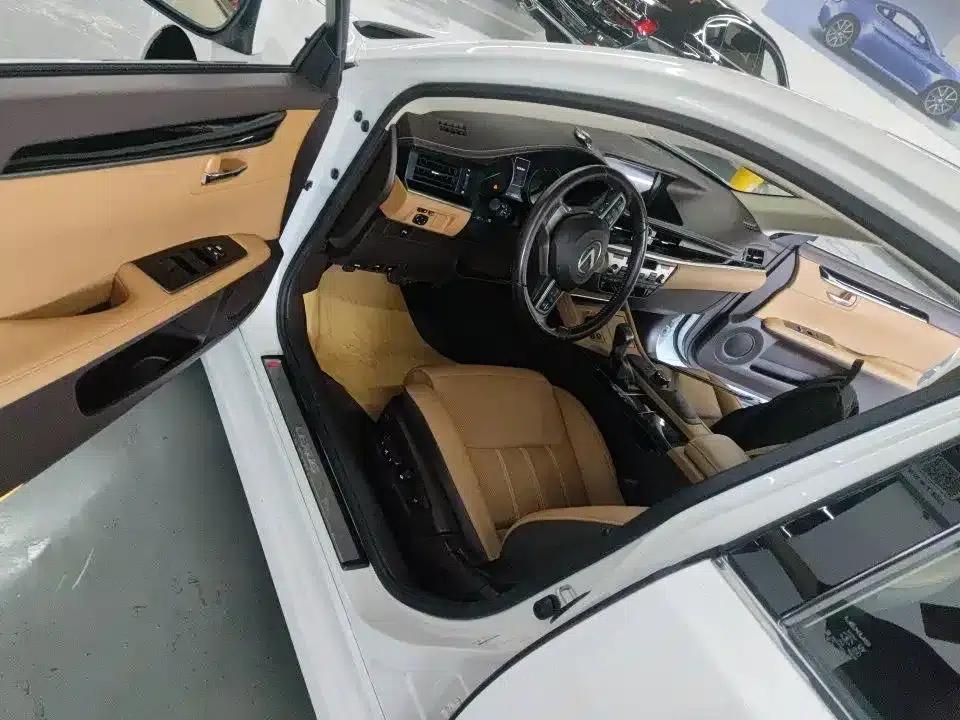 Lexus ES 2015 200 Elite Edition — миниатюра 4