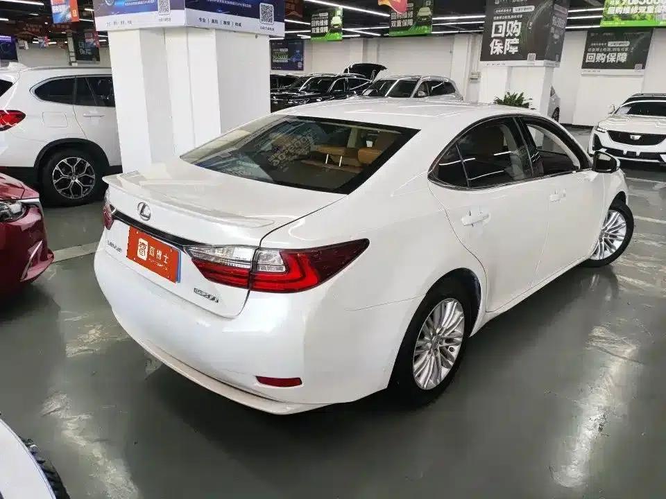 Lexus ES 2015 200 Elite Edition — миниатюра 9