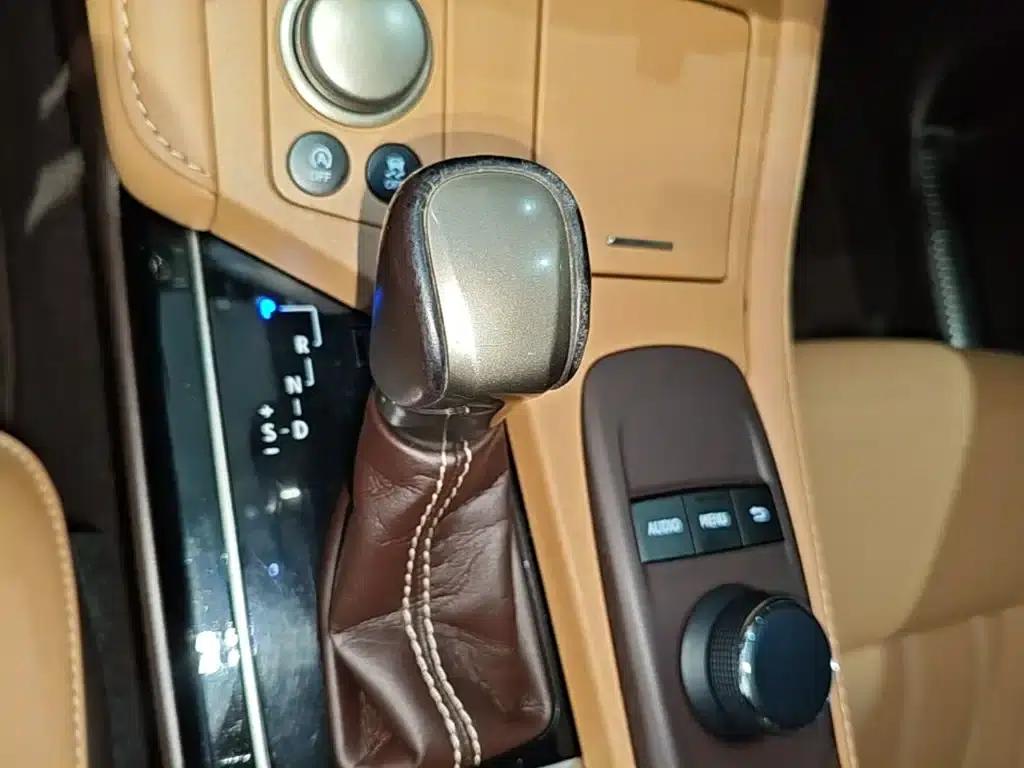 Lexus ES 2015 200 Elite Edition — миниатюра 14