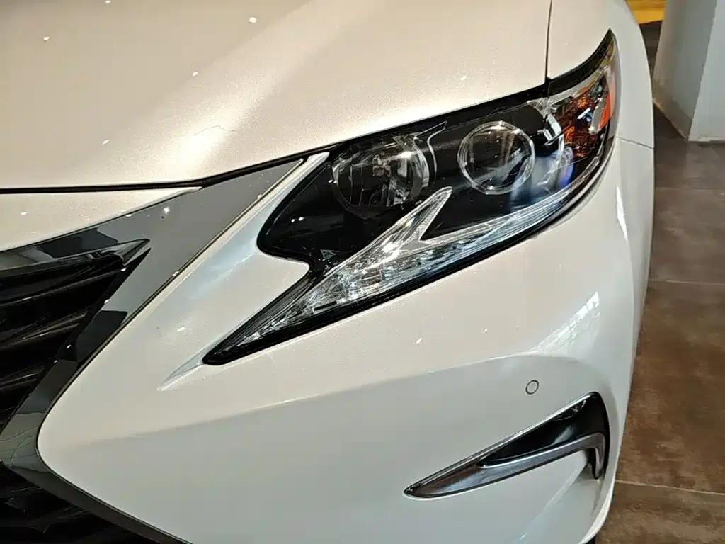 Lexus ES 2015 200 Elite Edition — миниатюра 24