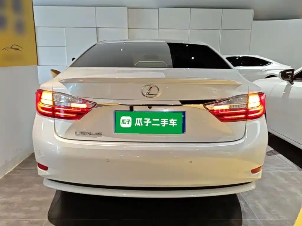 Lexus ES 2015 200 Elite Edition — миниатюра 6