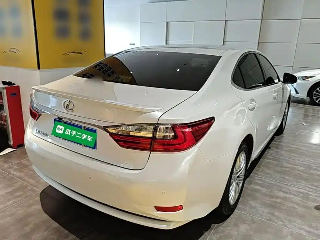 Lexus ES 2015 200 Elite Edition — миниатюра 7