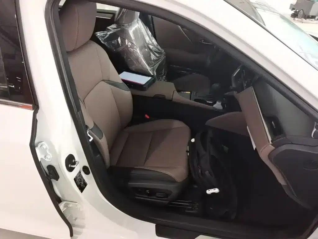 Lexus ES 2025 200 Premium Edition — миниатюра 25