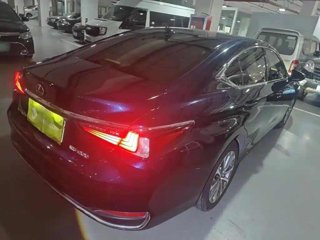 Lexus ES 2022 200 Premium Edition — миниатюра 7