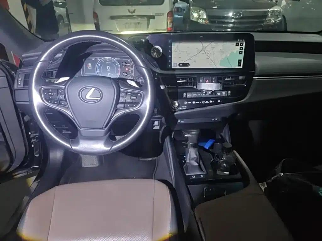 Lexus ES 2022 200 Premium Edition — миниатюра 10