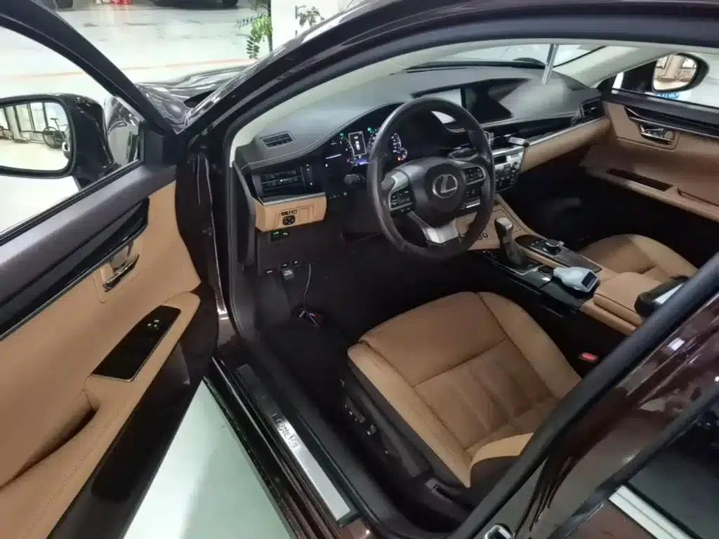 Lexus ES 2015 200 Elite Edition — миниатюра 16