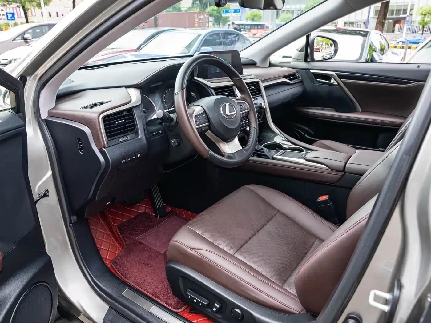 Lexus RX 2020 Facelift 450hL AWD Elegant 7-Seater — миниатюра 4
