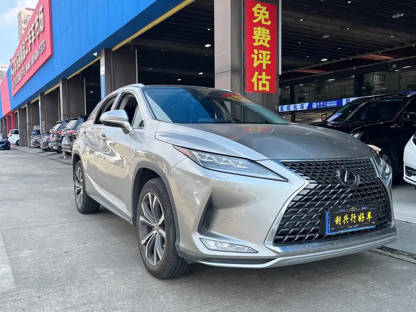 Lexus RX 2020 Facelift 300 AWD Luxury Edition — миниатюра 3