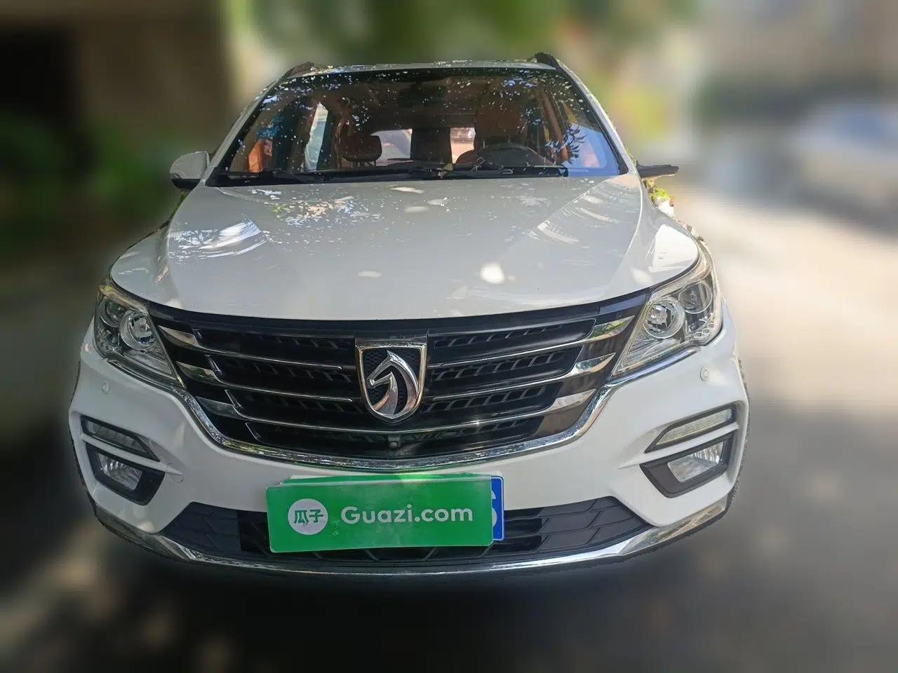 Baojun 560 2017 Rhythmic Edition 1.8L iAMT Prestige Model — миниатюра 2