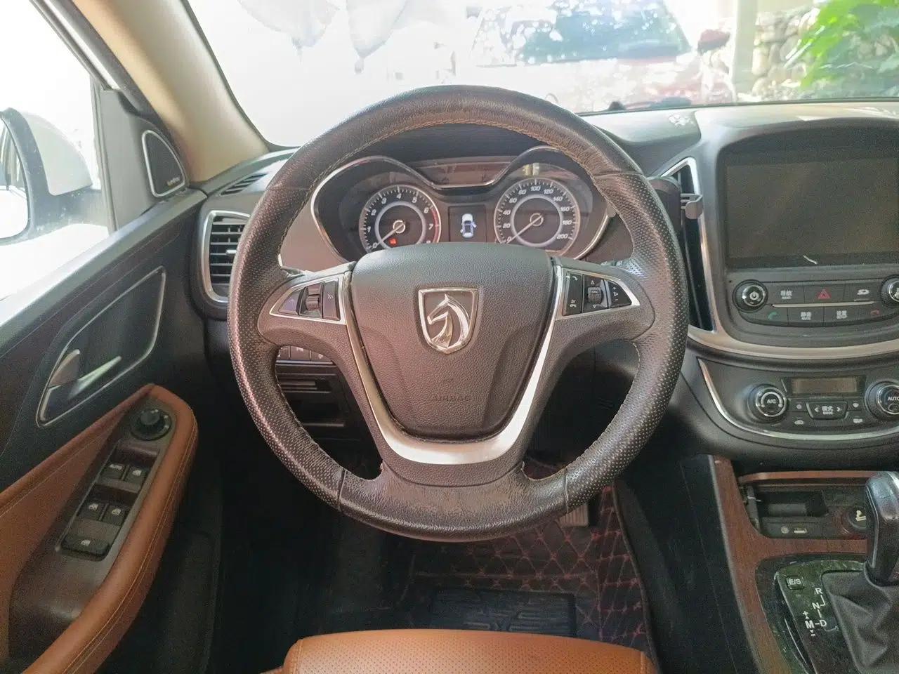 Baojun 560 2017 Rhythmic Edition 1.8L iAMT Prestige Model — миниатюра 10
