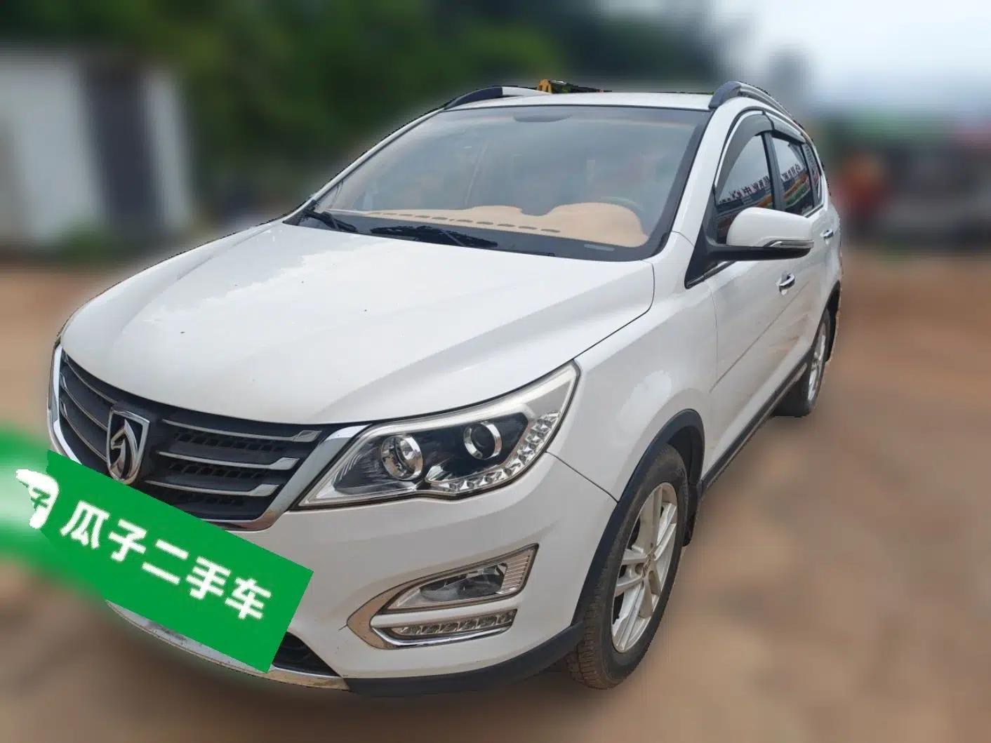Baojun 560 2015 1.8L Manual Elite Edition — миниатюра 1